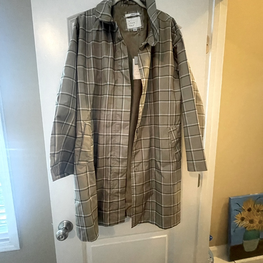 NWT
A New Day trench coat
Size Large